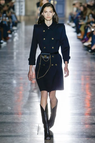 Look 1